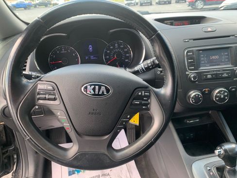 Used 2016 Kia Forte EX FWD image 8