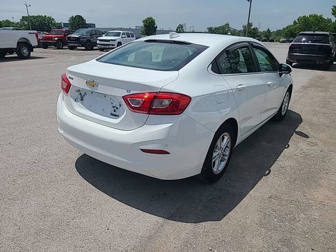 Used 2018 Chevrolet Cruze LT w/ LT True North Edition FWD image 3