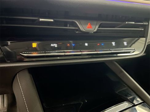 New 2025 Buick Envision Sport Touring image 16