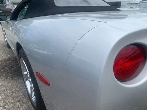 Used 1998 Chevrolet Corvette Convertible 2D image 24