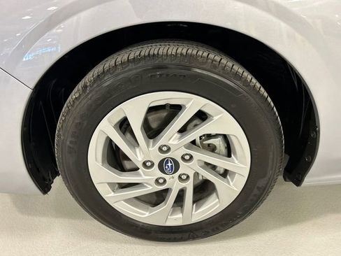 Certified 2025 Subaru Impreza 2.0i image 8