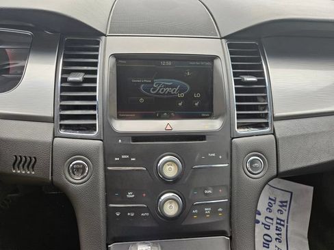 Used 2015 Ford Taurus SEL w/ Equipment Group 201A FWD image 18