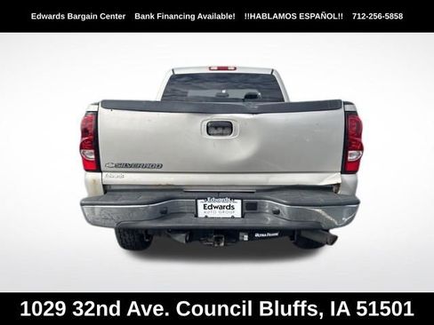 Used 2006 Chevrolet Silverado 2500 LT w/ Onstar Plus Package AWD/4WD image 6