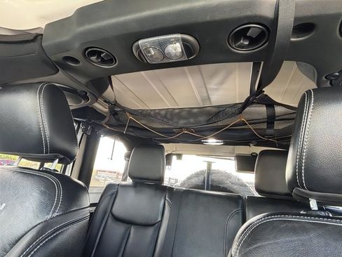 Used 2014 Jeep Wrangler Unlimited Rubicon AWD/4WD image 30
