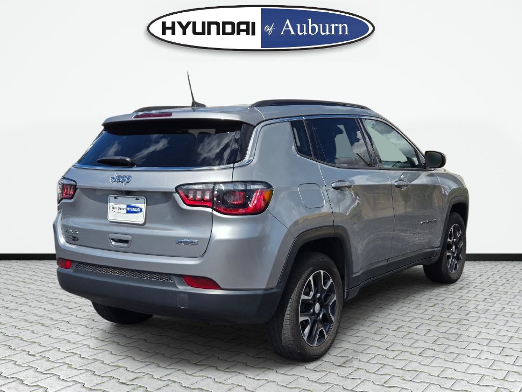 Used 2022 Jeep Compass Latitude AWD/4WD image 6