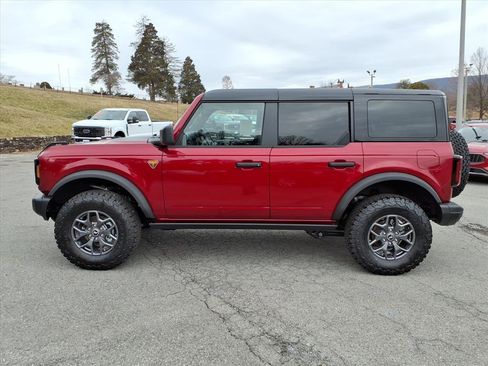New 2025 Ford Bronco Badlands image 7