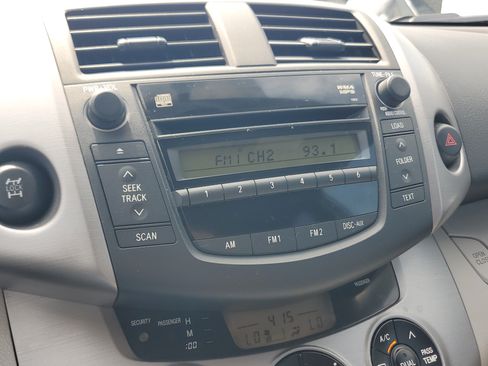 Used 2006 Toyota RAV4 Limited AWD/4WD image 29