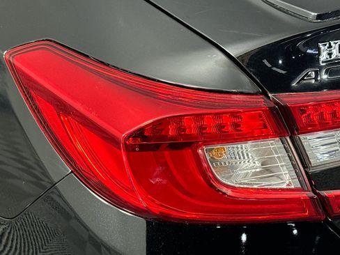 Used 2020 Honda Accord Sport image 34