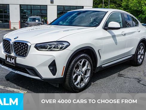 Used 2025 BMW X4 xDrive30i AWD/4WD image 2