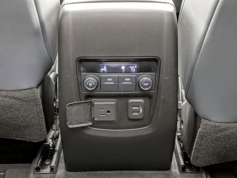 Certified 2021 Buick Enclave Essence w/ Sound and Sites Package AWD/4WD image 28