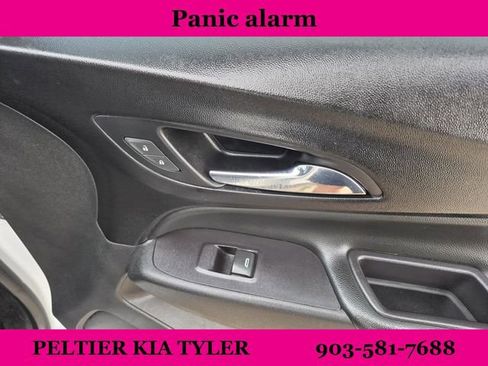 Used 2021 Chevrolet Equinox LT image 16