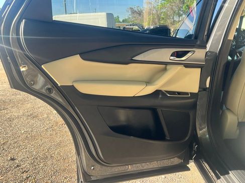 Used 2019 MAZDA CX-9 Touring FWD image 12