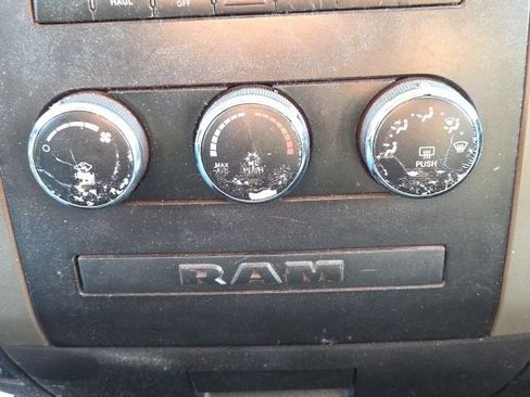 Used 2012 RAM 1500 ST w/ SXT Appearance Group image 27