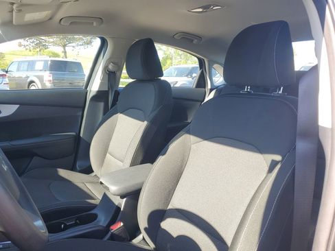 Used 2024 Kia Forte LXS FWD image 10