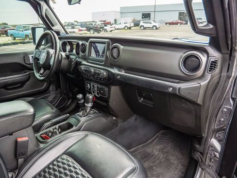 Used 2022 Jeep Gladiator Sport AWD/4WD image 17