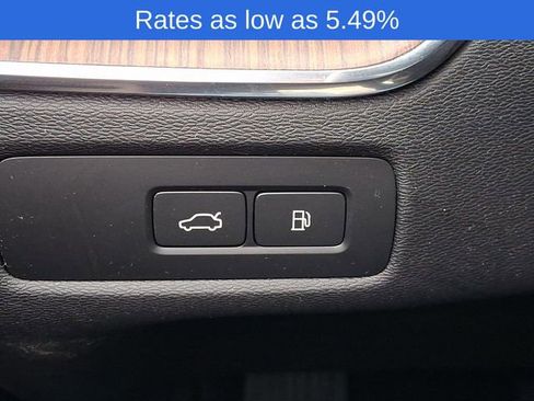 Certified 2023 Volvo XC60 T8 Ultimate image 27