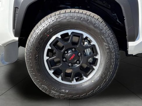 New 2026 Toyota Tacoma TRD Off-Road AWD/4WD image 30