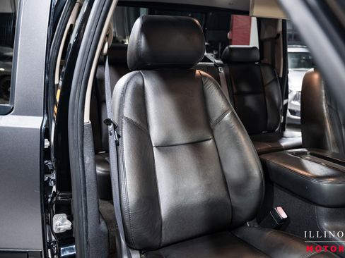 Used 2011 GMC Sierra 3500 Denali image 36