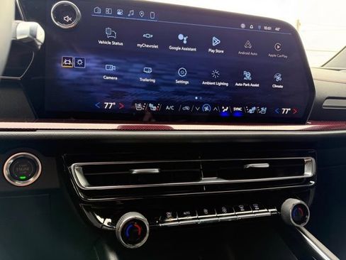 Used 2026 Chevrolet Traverse RS image 30