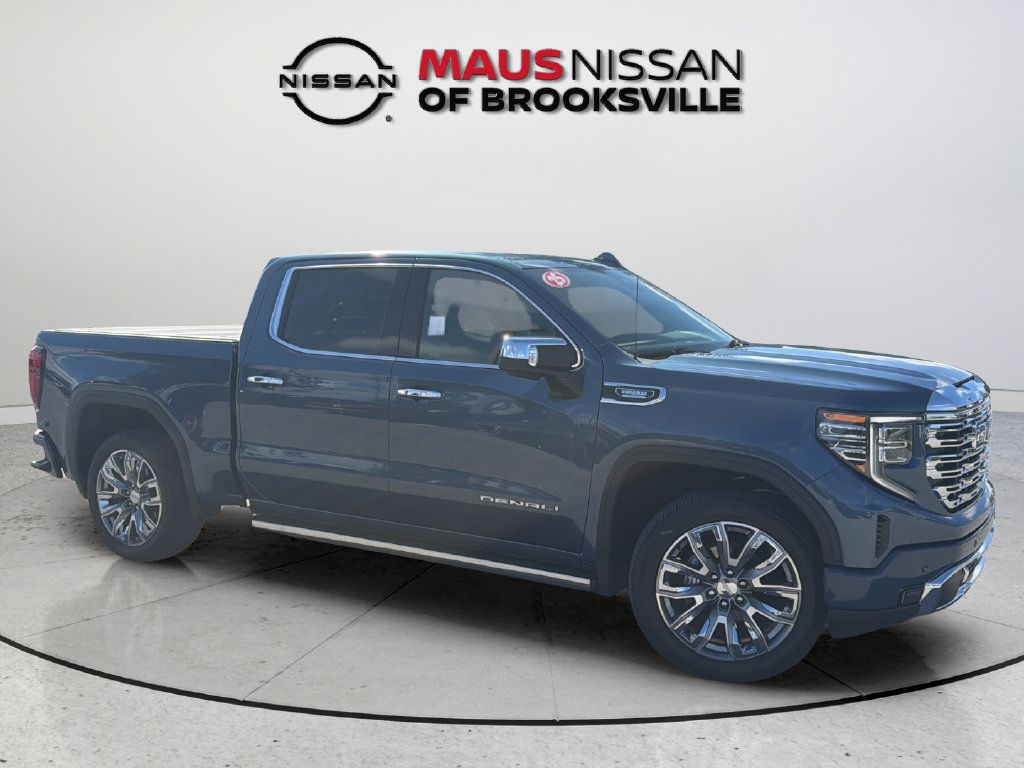 Used 2025 GMC Sierra 1500 Denali w/ Denali Reserve Package AWD/4WD image 14