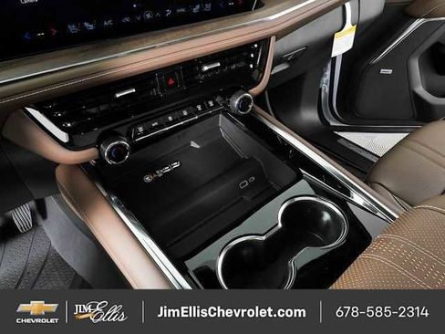 New 2026 Chevrolet Tahoe High Country w/ Sun And Tow Package image 18