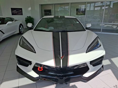 Used 2023 Chevrolet Corvette Stingray Premium Cpe w/ Z51 Performance Package RWD image 2