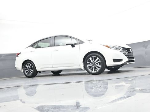 Certified 2025 Nissan Versa SV w/ Trunk Package FWD image 41