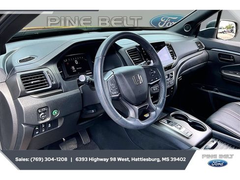 Used 2023 Honda Passport TrailSport image 12