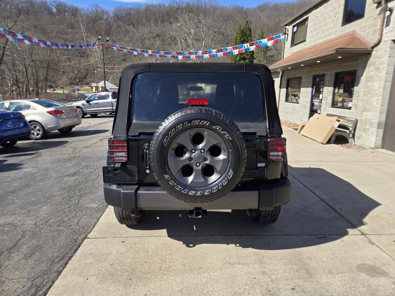 Used 2017 Jeep Wrangler Sport AWD/4WD image 7