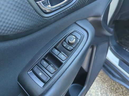 Used 2021 Subaru Outback Premium image 14