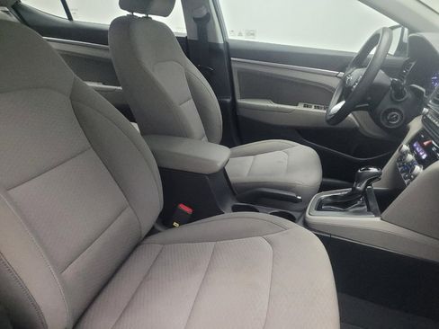 Used 2020 Hyundai Elantra SEL FWD image 21