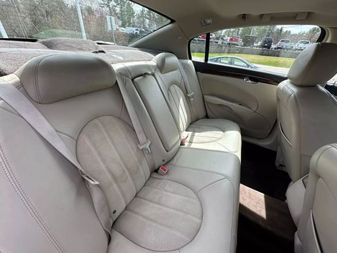 Used 2008 Buick Lucerne Super image 32