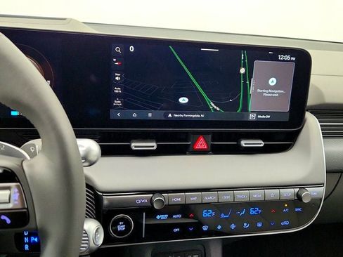 Used 2025 Hyundai Ioniq 5 Limited image 18