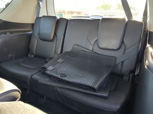 Used 2023 Nissan Armada Platinum w/ Captain's Chairs Package image 21