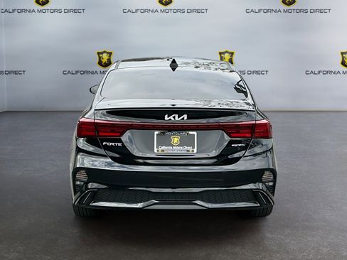 Used 2023 Kia Forte GT-Line w/ GT-Line Premium Package FWD image 4