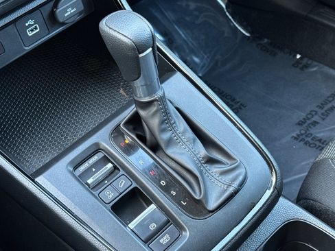 Used 2024 Honda CR-V LX image 17