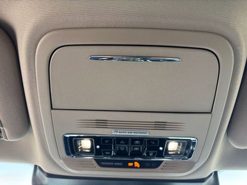 Used 2025 Lincoln Corsair Reserve w/ Equipment Group 202A AWD/4WD image 21