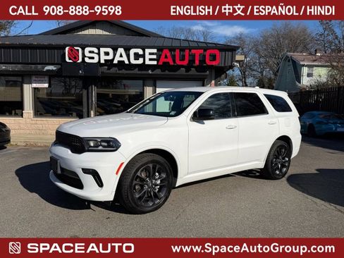 Used 2021 Dodge Durango SXT image 1