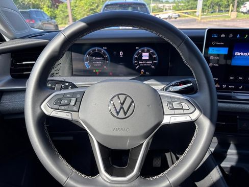 Used 2025 Volkswagen Tiguan S FWD image 16