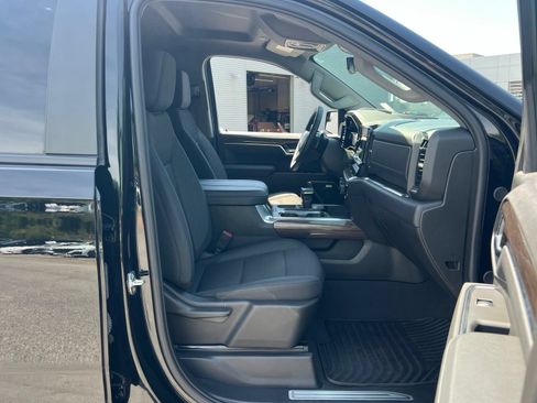 Used 2025 Chevrolet Silverado 1500 RST w/ All Star Edition Plus AWD/4WD image 38
