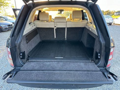 Used 2015 Land Rover Range Rover HSE image 15
