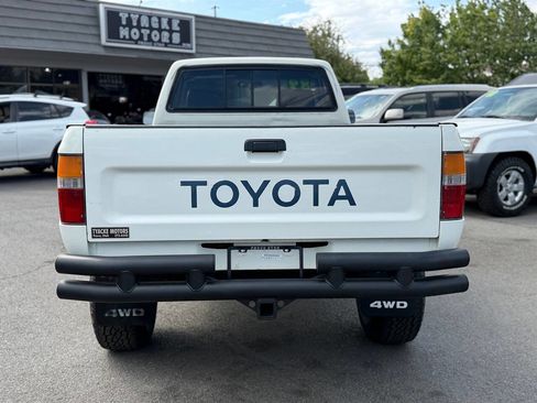 Used 1989 Toyota Pickup Deluxe AWD/4WD image 58