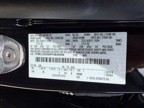 Used 2023 Ford Escape Active w/ Tech Pack #1 AWD/4WD image 47