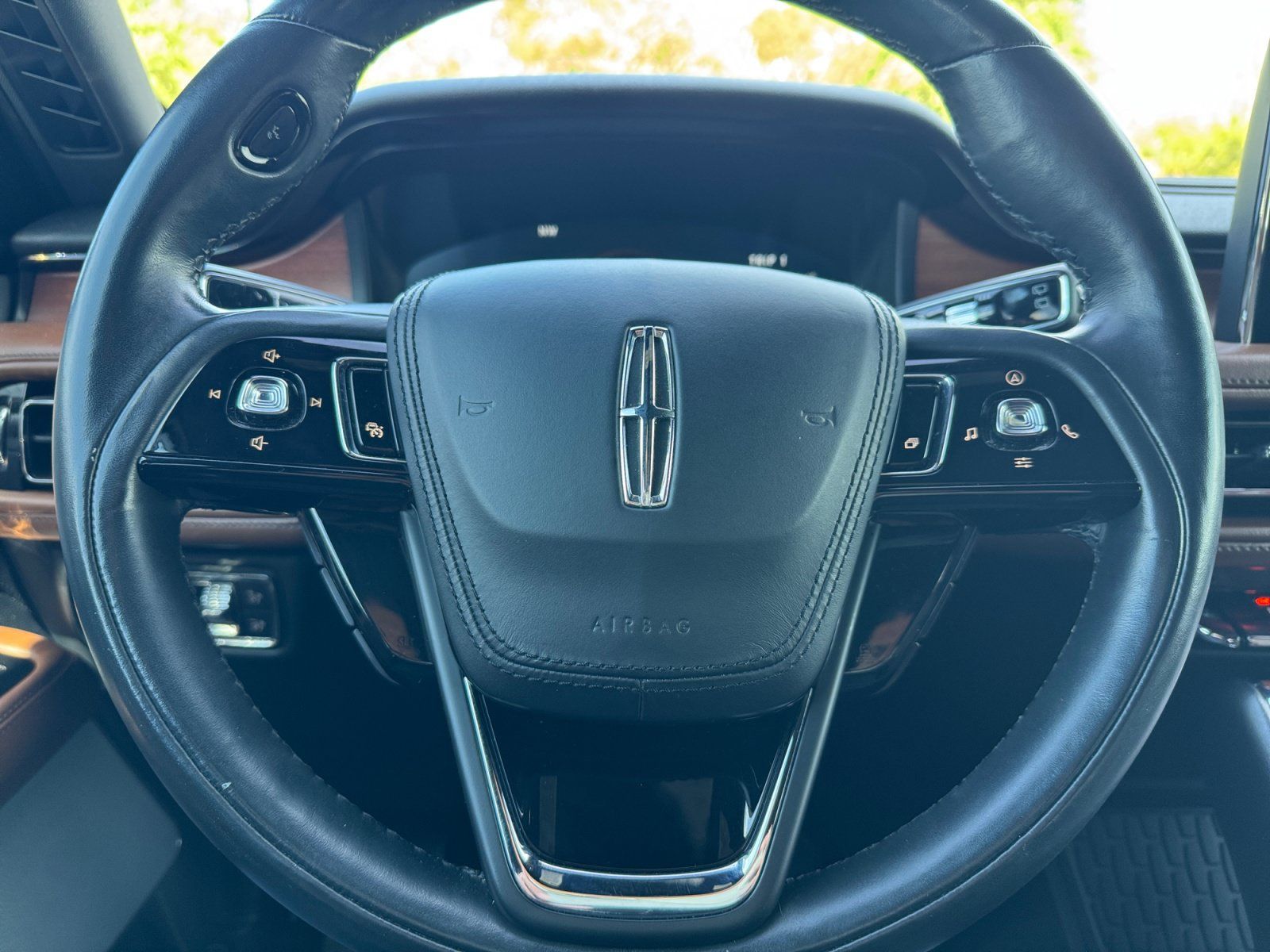 Used 2020 Lincoln Aviator Reserve w/ Equipment Group 201A AWD/4WD image 9