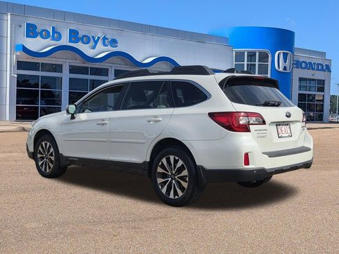 Used 2017 Subaru Outback 2.5i Limited AWD/4WD image 7