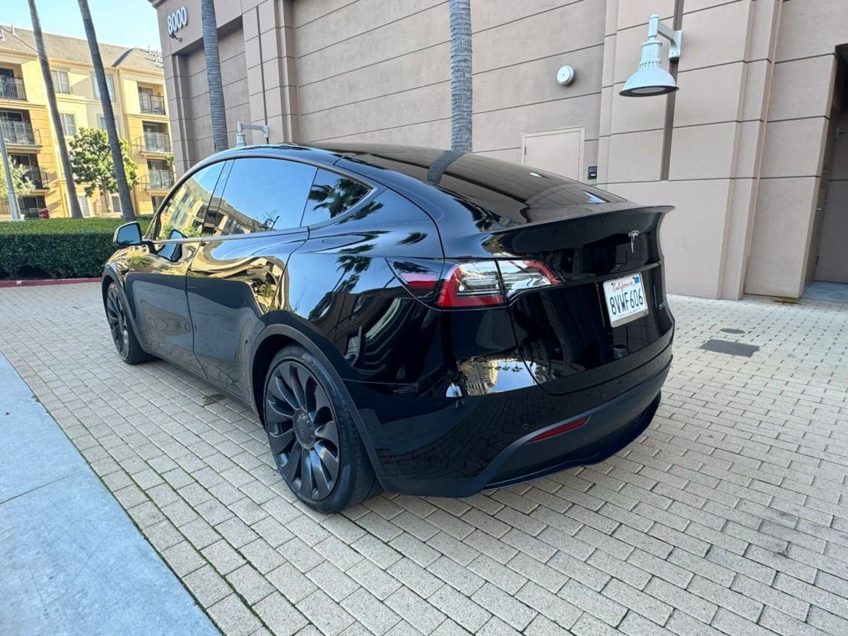 Used 2023 Tesla Model Y Long Range AWD/4WD image 7