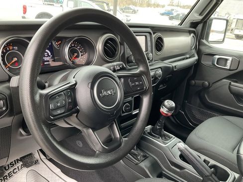 Used 2021 Jeep Gladiator Sport w/ Trailer Tow Package image 15