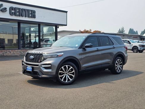 Used 2021 Ford Explorer ST w/ Equipment Group 401A AWD/4WD image 2