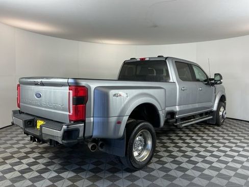 Certified 2024 Ford F450 Lariat w/ Camper Package image 4