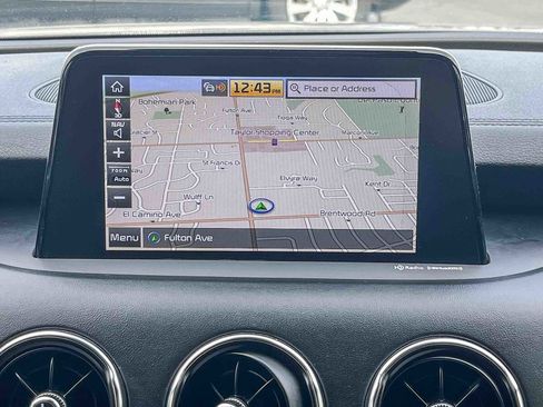 Used 2019 Kia Stinger GT1 image 13